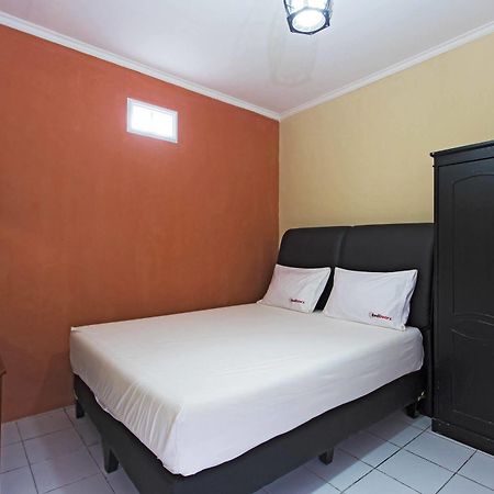Reddoorz @ Pesanggrahan Mencil Bagian luar foto